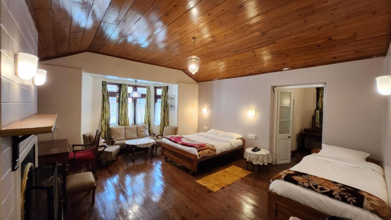 Ivanhoe Hotel ダージリン エクステリア 写真