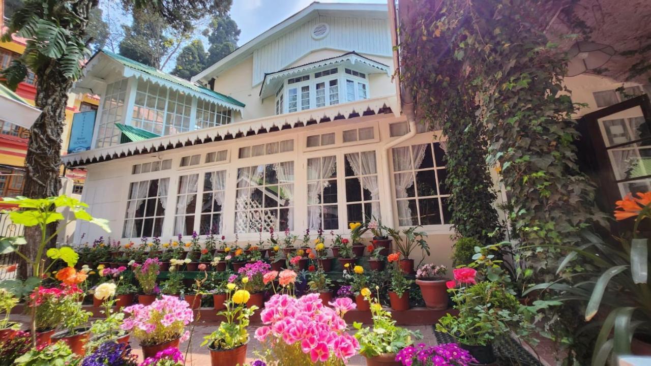 Ivanhoe Hotel ダージリン エクステリア 写真