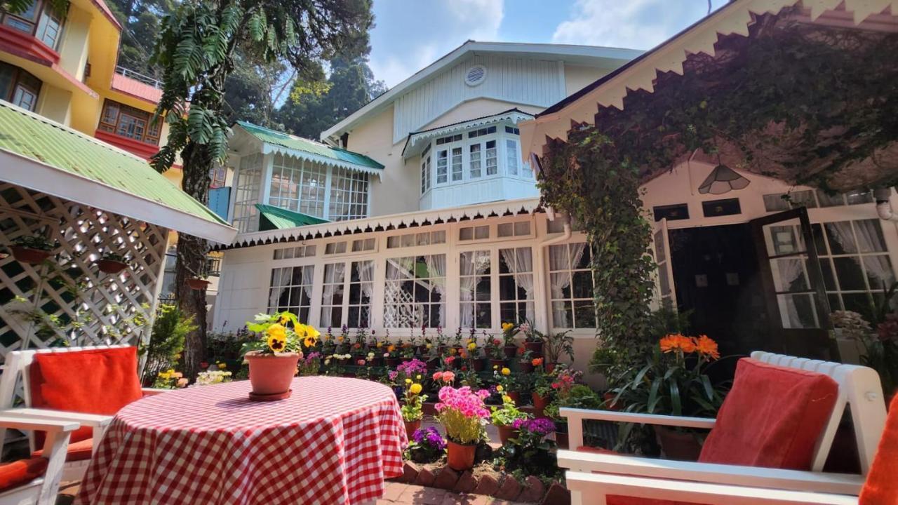 Ivanhoe Hotel ダージリン エクステリア 写真