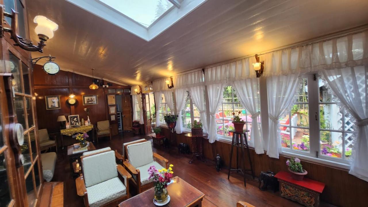 Ivanhoe Hotel ダージリン エクステリア 写真