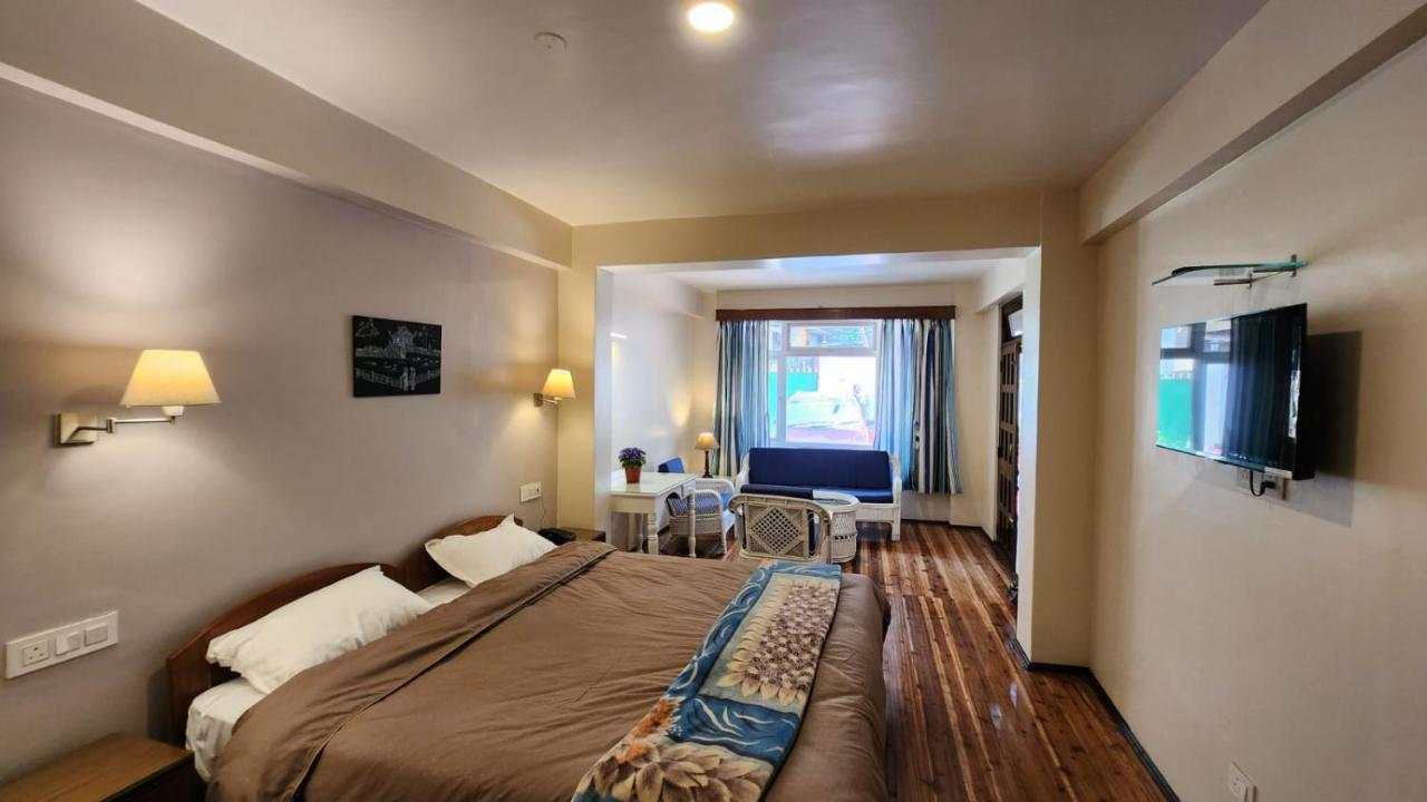 Ivanhoe Hotel ダージリン エクステリア 写真